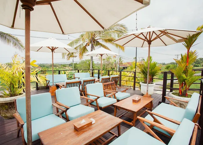 Swell Hotel, Pool Bar & Restaurant * タナロット